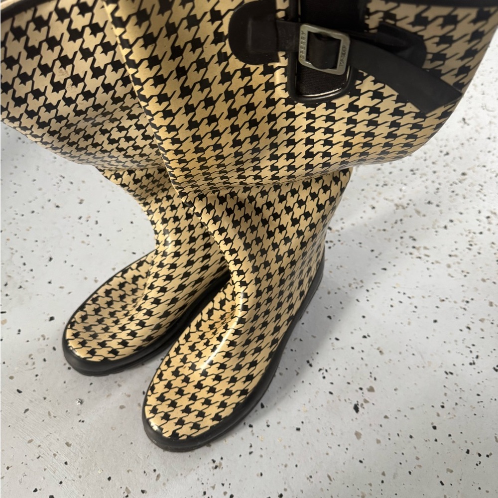 Sperry Black and Tan Houndstooth Rain Boots